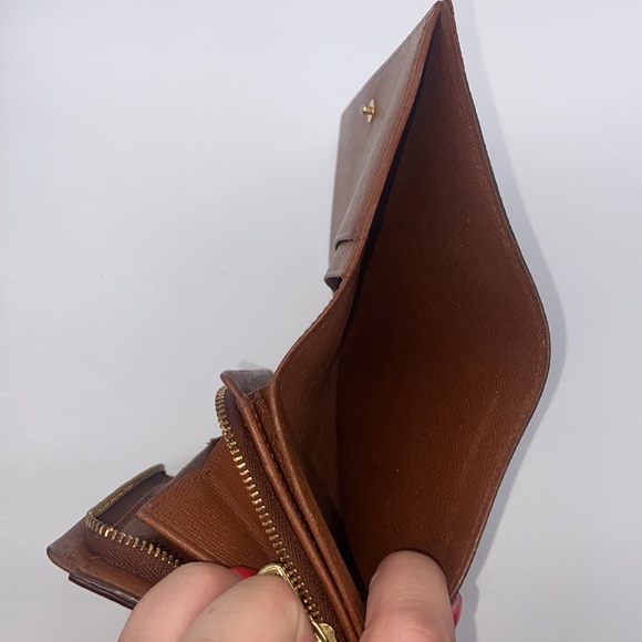 Louis Vuitton Excellent Condition Tresor Wallet - Picture 17 of 17